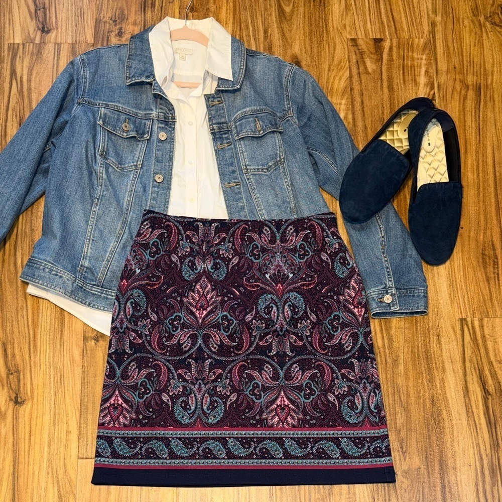 Talbots women skirt MP medium petite pull on pencil knee purple Paisley stretch